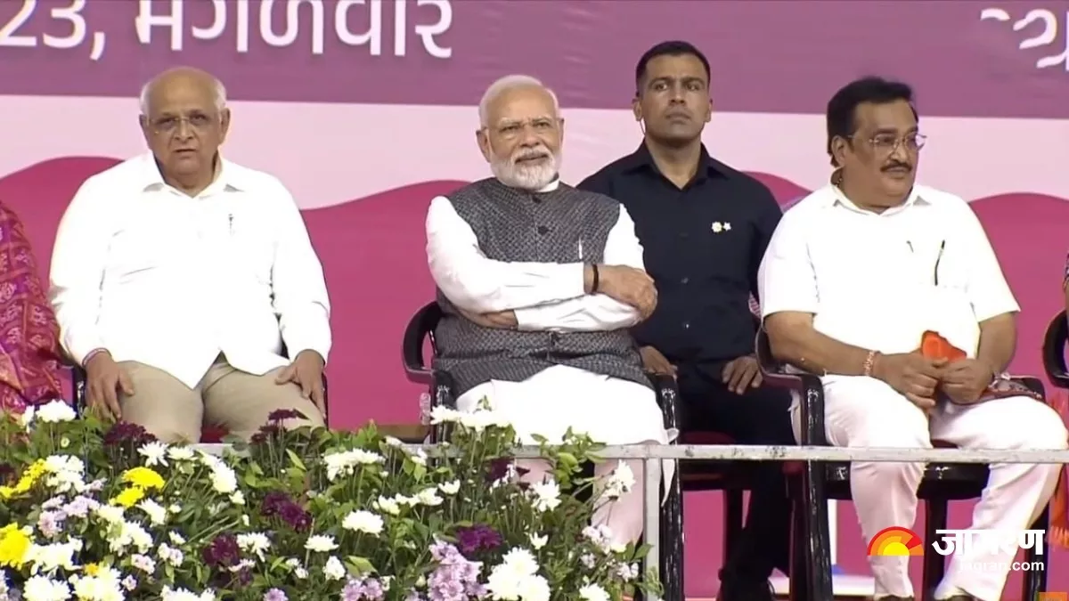Live- वाइब्रेंट गुजरात समिट में शरीक हुए PM मोदी, बडोली में 5000 करोड़ से ज्यादा की परियोजनाओं की देंगे सौगात