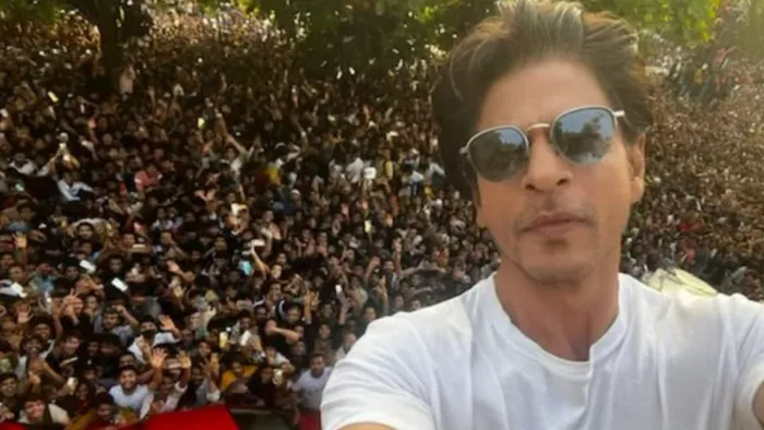 Shah Rukh khan ASKSRK, ASKSRK Session Photo Credit Instagram
