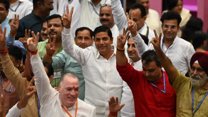 MCD में खींचतान के बीच स्टैंडिंग कमेटी चुनाव में BJP ने मारी बाजी।