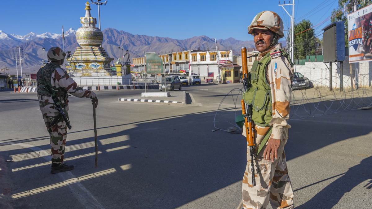 https://www.jagranimages.com/images/newimg/27092025/27_09_2025-curfew_news_24061684.jpg