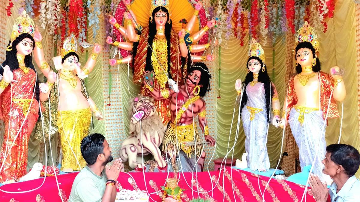 https://www.jagranimages.com/images/newimg/27092025/27_09_2025-durga_24062387.jpg