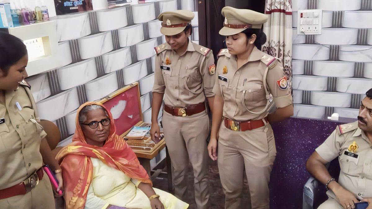 https://www.jagranimages.com/images/newimg/27092025/27_09_2025-hapur_24062039_144829527.jpg