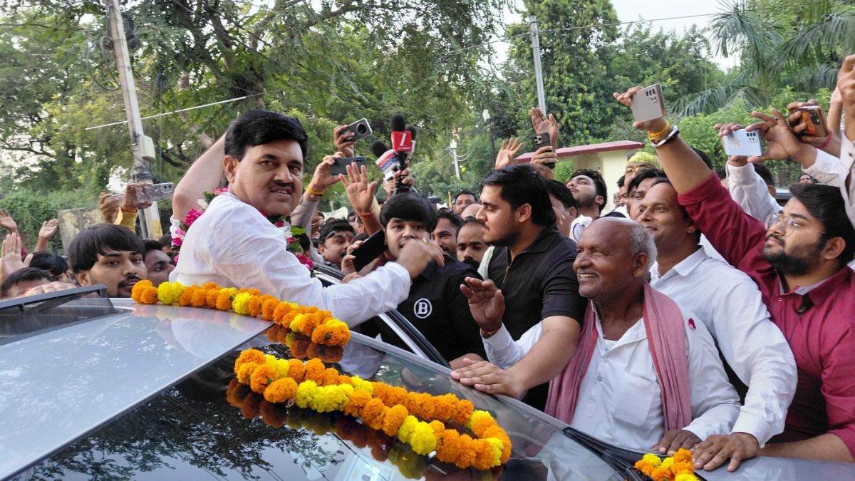 https://www.jagranimages.com/images/newimg/27092025/27_09_2025-jugendra_riha_24061813.jpg