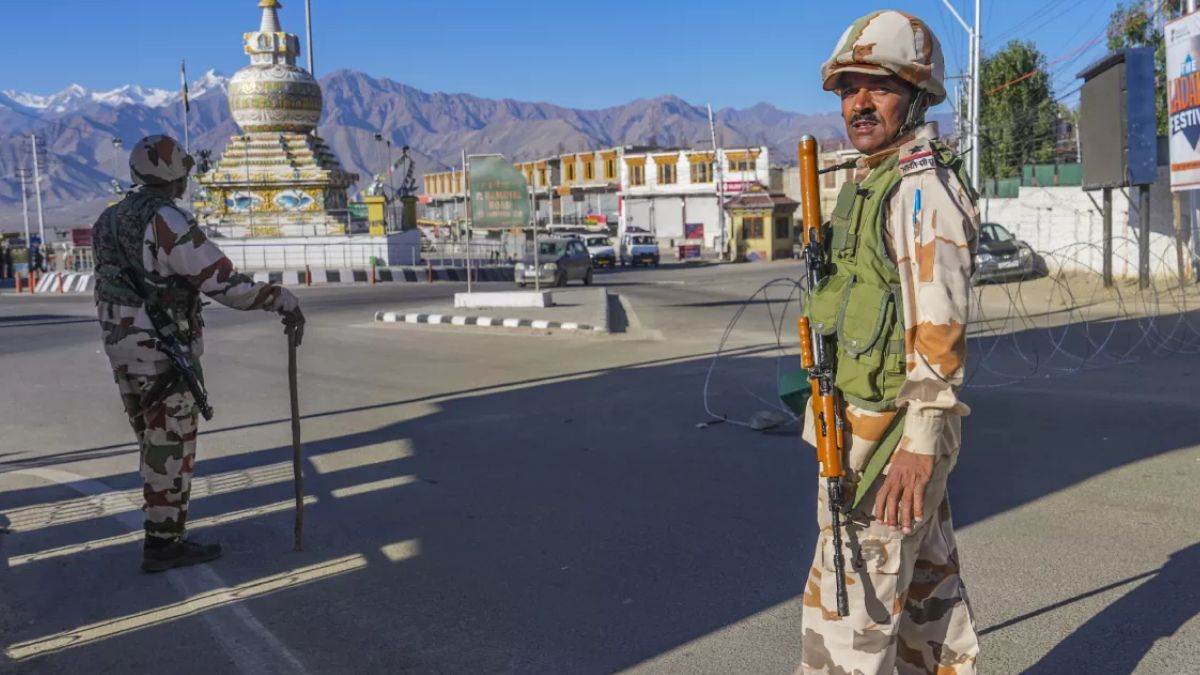 https://www.jagranimages.com/images/newimg/27092025/27_09_2025-ladakh_2_24062632.jpg