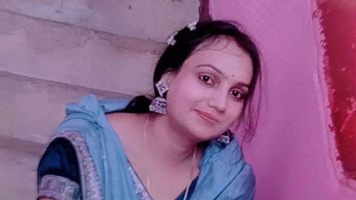 woman live streams suicide accuses husband jamshedpur news