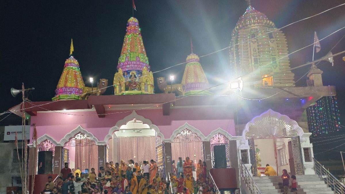 https://www.jagranimages.com/images/newimg/27092025/27_09_2025-mandir_24061861.jpg