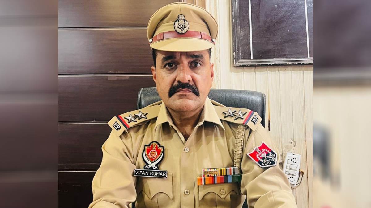 https://www.jagranimages.com/images/newimg/27092025/27_09_2025-police_57_24062351.jpg