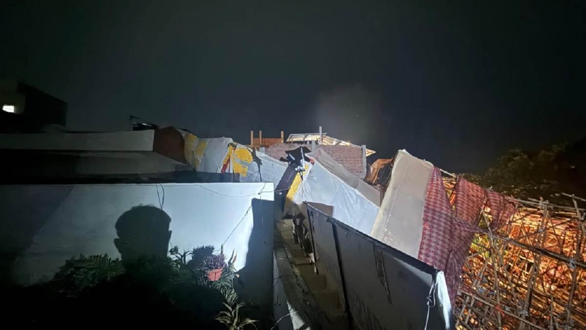 prayagraj durga puja pandal collapse due to heavy rain and wind power outage also