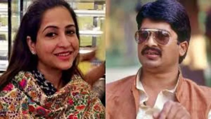 कुंडा विधायक रघुराज प्रताप सिंह और उनकी पत्नी के बीच चल रहा विवाद हर दिन नया मोड़ ले रहा है।