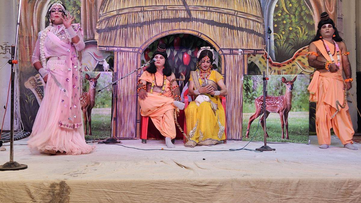 https://www.jagranimages.com/images/newimg/27092025/27_09_2025-ramleela_24062395.jpg