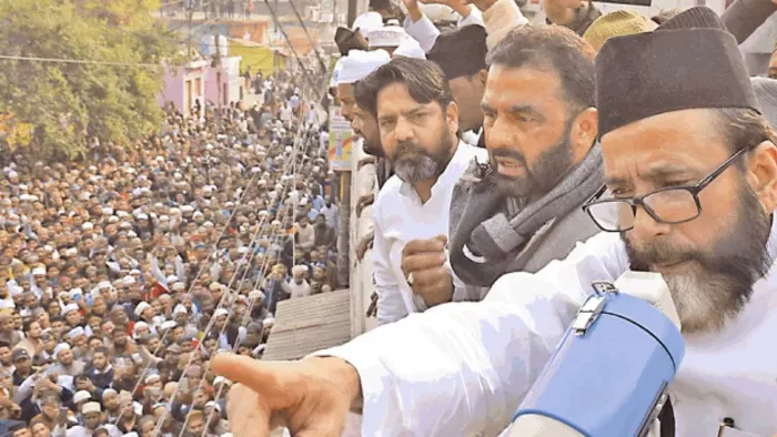 'मैं अगर मौके पर चला जाता तो...', बरेली बवाल पर क्या बोले मौलाना तौकीर ...