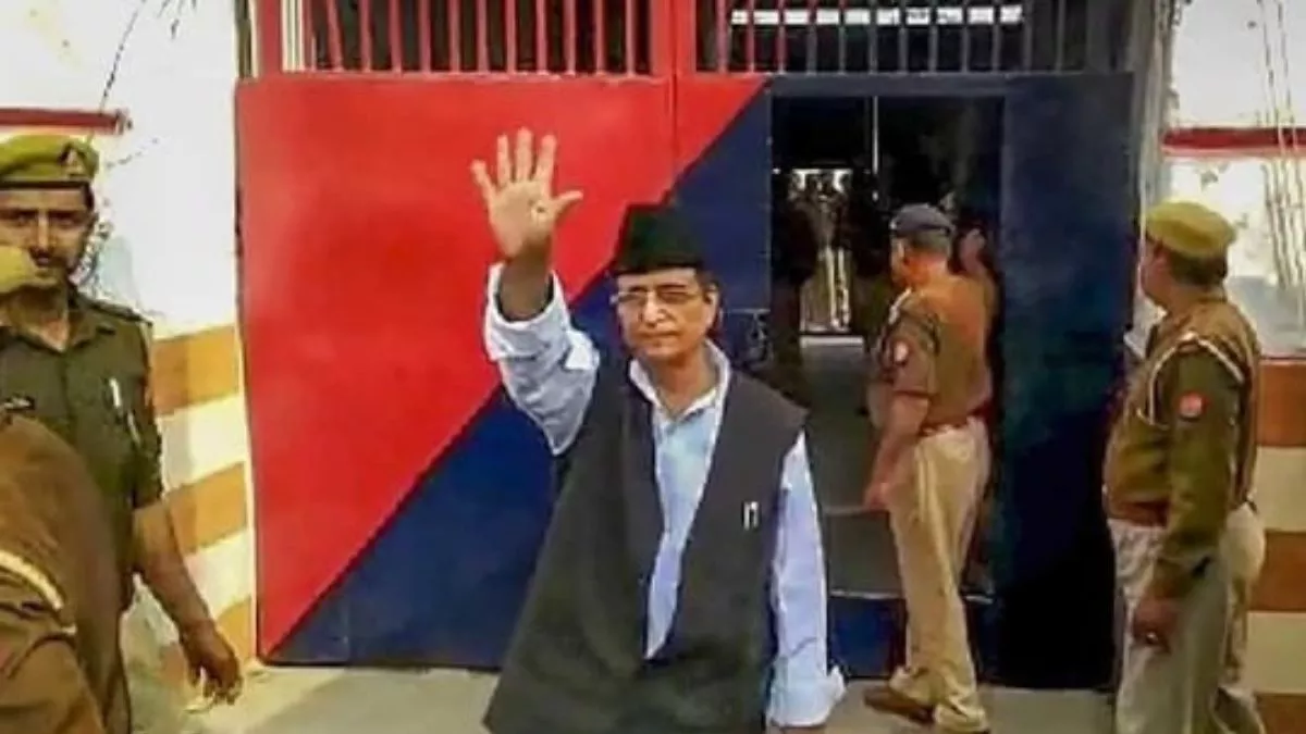 Azam Khan सीतापुर जेल में रहे थे 27 महीने, सलाखों के पीछे से ही जीता था यूपी विधानसभा चुनाव 2022