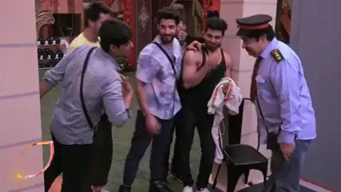 Bigg Boss 16: बिग बॉस 16 टीवी पर प्रसारित हो रहा है।