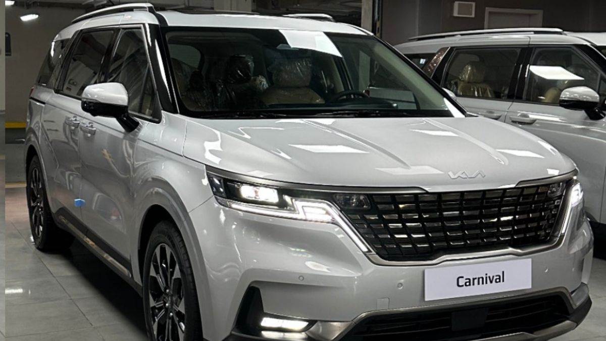 https://www.jagranimages.com/images/newimg/27102023/27_10_2023-2023_kia_carnival__23566414.jpg