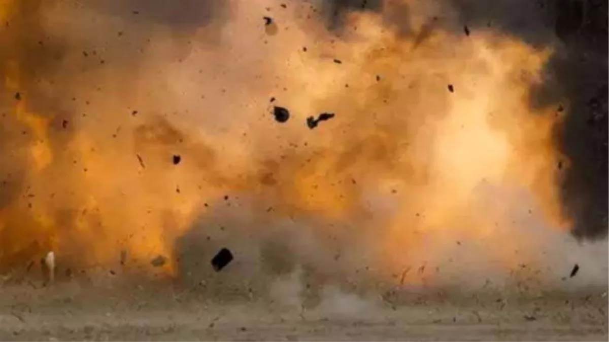 https://www.jagranimages.com/images/newimg/27102023/27_10_2023-afghanistan_bomb_blast_23566869.jpg
