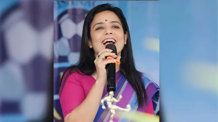 चार नवंबर को संसद की एथिक्स कमेटी के सामने पेश होंगी महुआ मोइत्रा (फाइल फोटो)