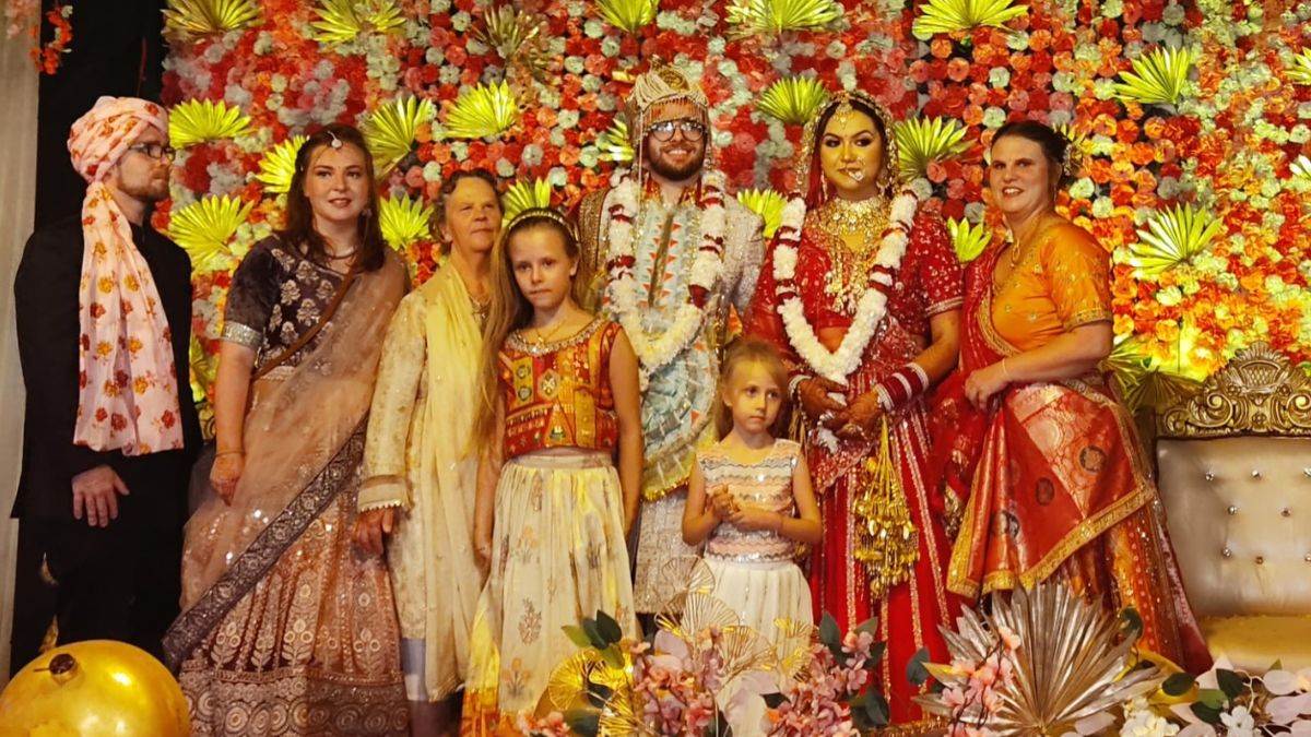 germany chris reached kurukshetra for wedding got married hindu rituals german baraati danced lot on punjabi songs