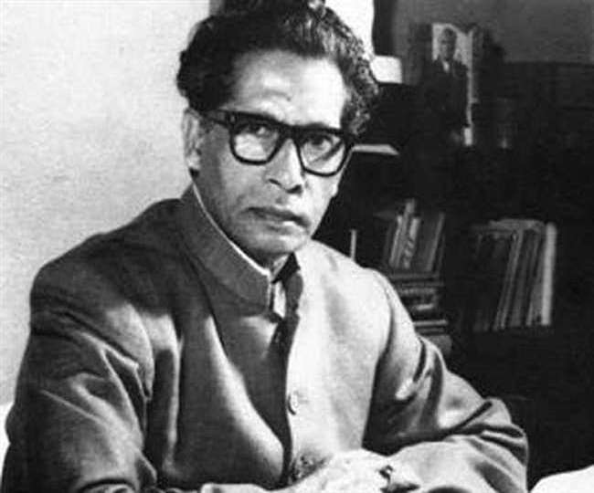 Harivansh Rai Bachchan Birth Anniversary: हरिवंश राय बच्चन से जुड़ी 10  महत्वपूर्ण बातें, &#39;क्या भूलूं क्या याद करूं&#39; Harivansh Rai Bachchan Birth