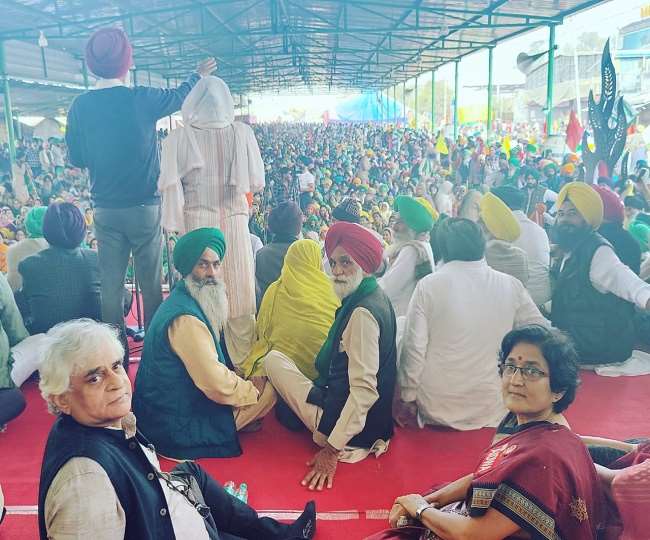 Kisan Andolan News: दिल्ली-एनसीआर के बार्डर पर हजारों की संख्या में पहुचीं किसान प्रदर्शनकारियों की संख्या
