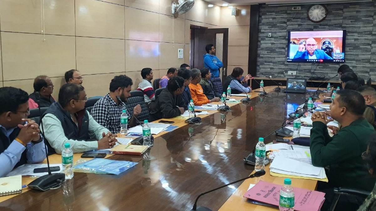 https://www.jagranimages.com/images/newimg/27112022/27_11_2022-sadak_suraksha_samiti_23230898.jpg