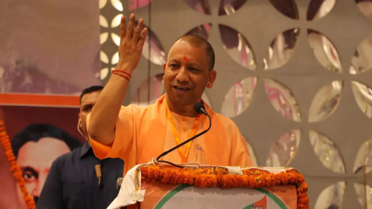 Yogi Adityanath: सोमवार को सीएम होंगे शहर में, आगरा के इन रास्तों पर संभलकर निकलें, रहेगा रूट डायवर्ट