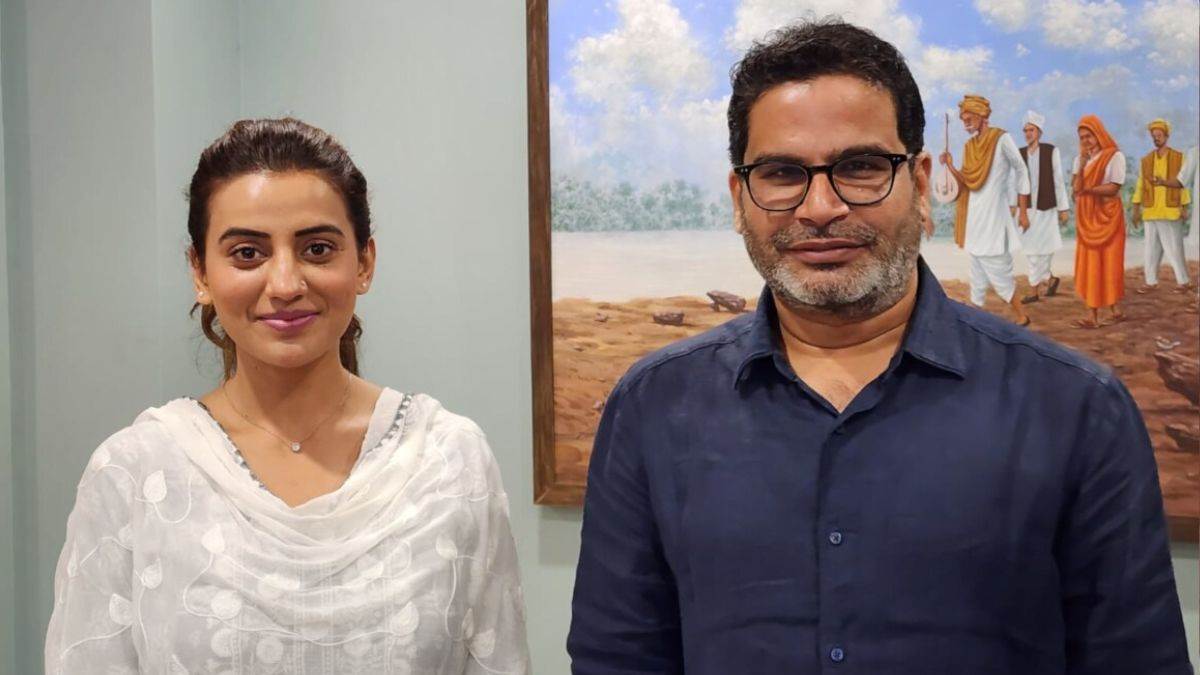 Akshara Singh: भोजपुरी एक्ट्रेस अक्षरा सिंह की राजनीति में एंट्री! आज ...