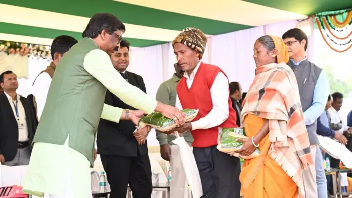'ग्रामीण अर्थव्यवस्था होगी मजबूत, बन रही योजनाएं' रामगढ़ में बोले CM सोरेन