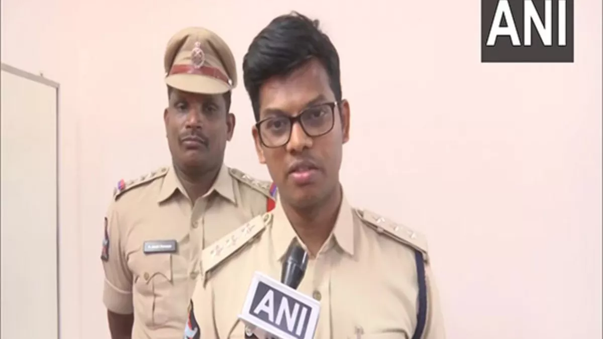 विजयवाड़ा में पुलिस ने फर्जी आयकर अधिकारी को किया गिरफ्तार