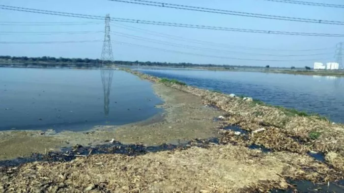 तिमारपुर से माल रोड ब्रिज का हिस्सा हुआ पूरा साफ