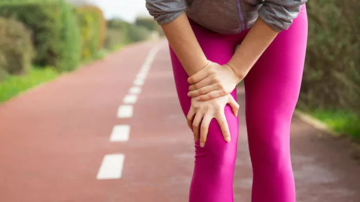 Leg Pain: पैरों के दर्द से राहत पाने के उपाय