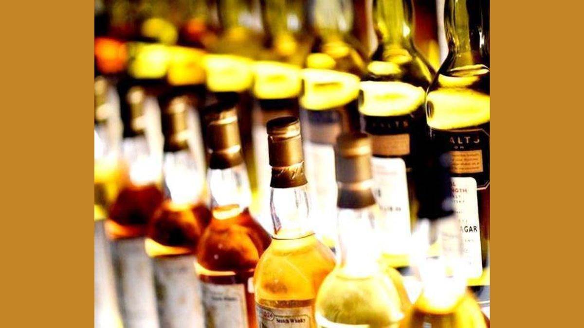 Delhi Liquor Brands DTTDC की दुकानों पर गिनेचुने ब्रांडों की ही मिल