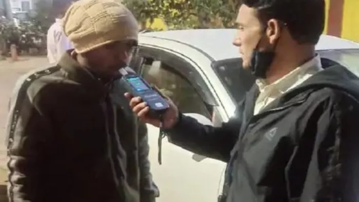 न्यू ईयर की खुमारी में गलती पड़ सकती है भारी, ड्रिंक एंड ड्राइव पर जुर्माना