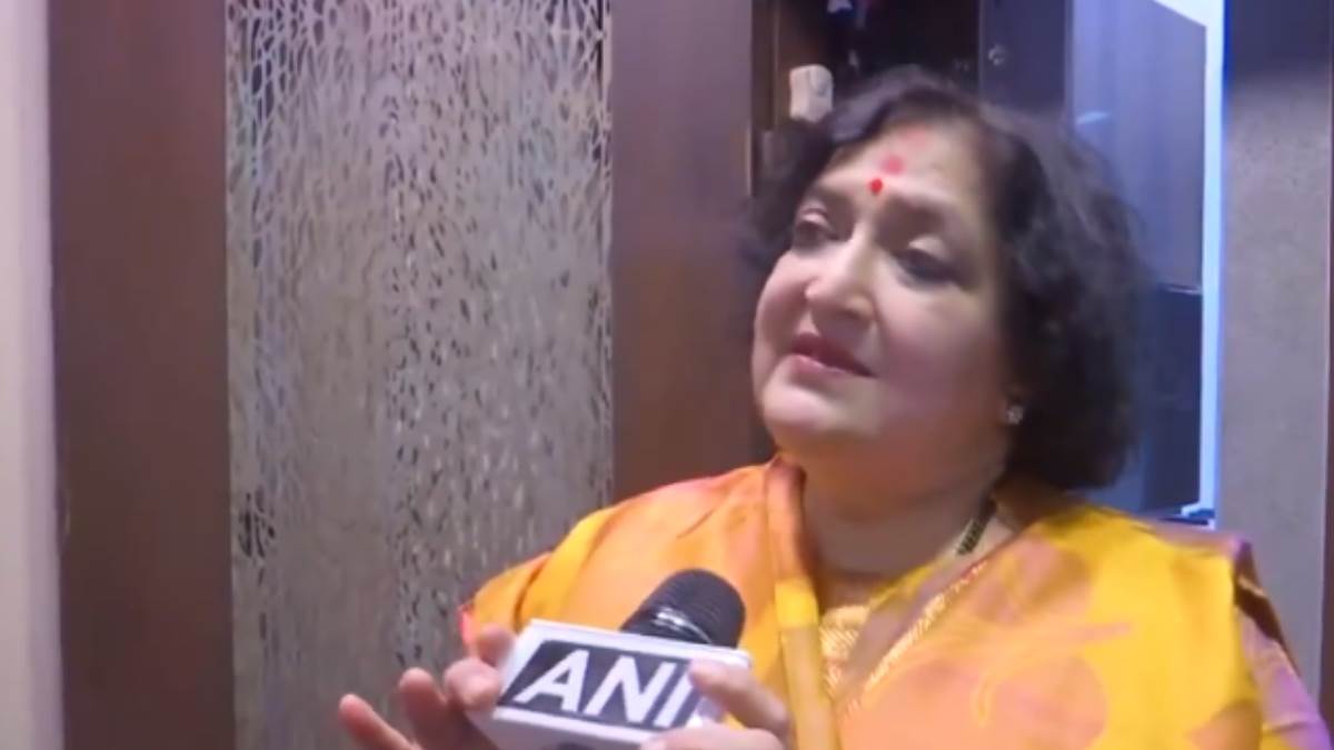 https://www.jagranimages.com/images/newimg/27122023/27_12_2023-rajnikanth_wife_23614615.jpg
