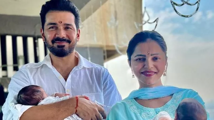 रुबीना दिलैक ने दिखाई बेटियों की पहली झलक / फोटो- Instagram