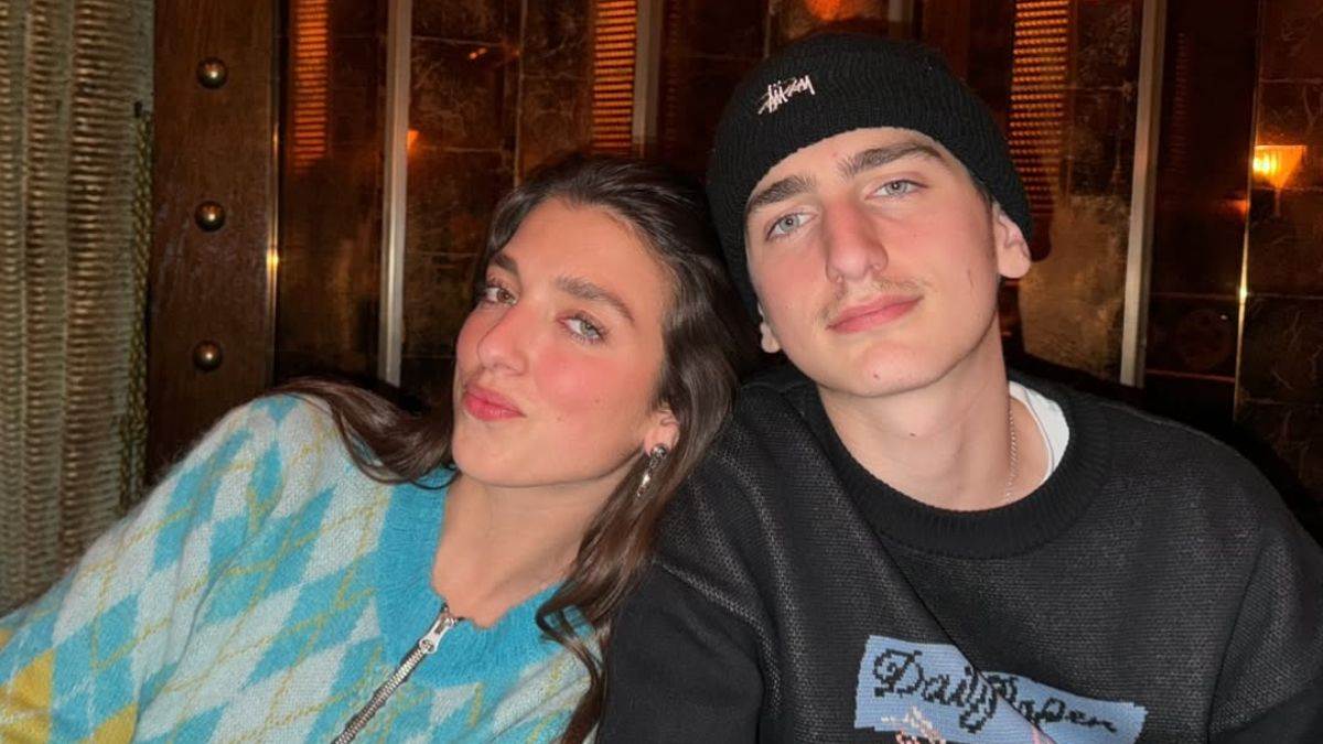 https://www.jagranimages.com/images/newimg/27122024/27_12_2024-dua_lipa_engagement_2_23856767.jpg