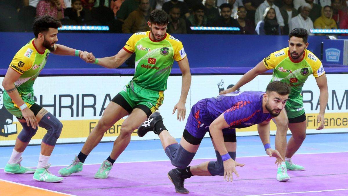 https://www.jagranimages.com/images/newimg/27122024/27_12_2024-semi_final_2_23856984.jpg