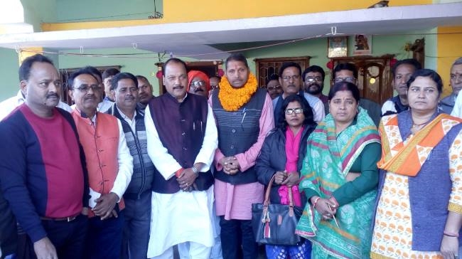 Image result for नीतीश के कैबिनेट में करोड़पति मंत्रियों का जखीरा 17 में से 15 करोड़पति