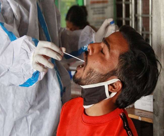 देश में तेजी से घट रहे हैं कोरोना के सक्रिय मामले (जगारण.काम, फाइल फोटो)