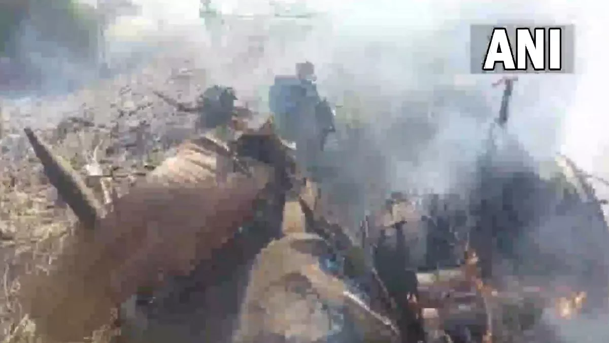 Aircraft Crashed: राजस्थान के भरतपुर में एक चार्टर्ड विमान दुर्घटनाग्रस्त (फोटो एएनआइ))