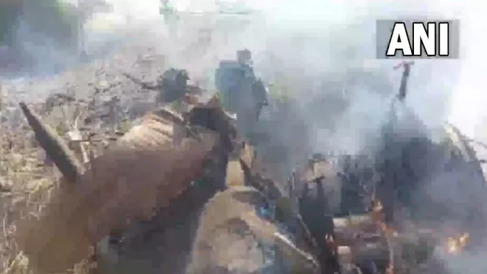 Aircraft Crashed: राजस्थान के भरतपुर में एक चार्टर्ड विमान दुर्घटनाग्रस्त (फोटो एएनआइ))