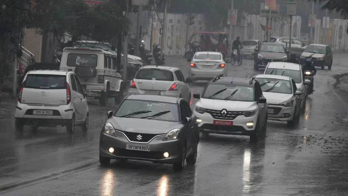 Agra Weather Update: तीन दिन तक बरसेंगे बादल, फिर से गिरेगा तापमान।