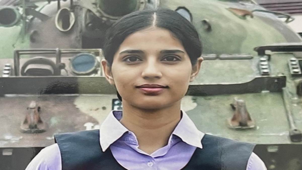 kharanti daughter anjali got 10th place in country in cds exam