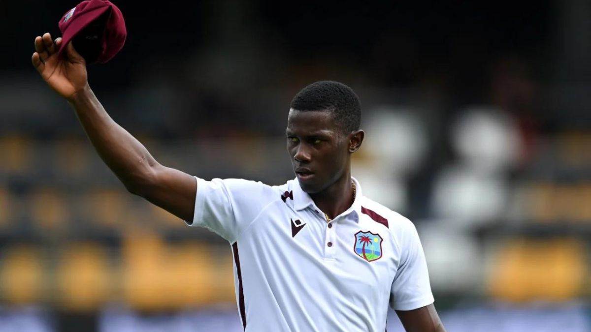 https://www.jagranimages.com/images/newimg/28012024/28_01_2024-shamar_joseph_7_wicket_haul_23640108.jpg
