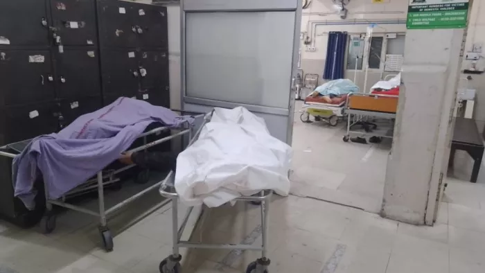 तेज रफ्तार कार से कुचलने पर चार साइकिल सवारों की मौत,
