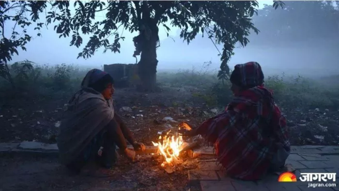 UP Weather Update: यूपी में मौसम का असर अभी दिख रहा है।