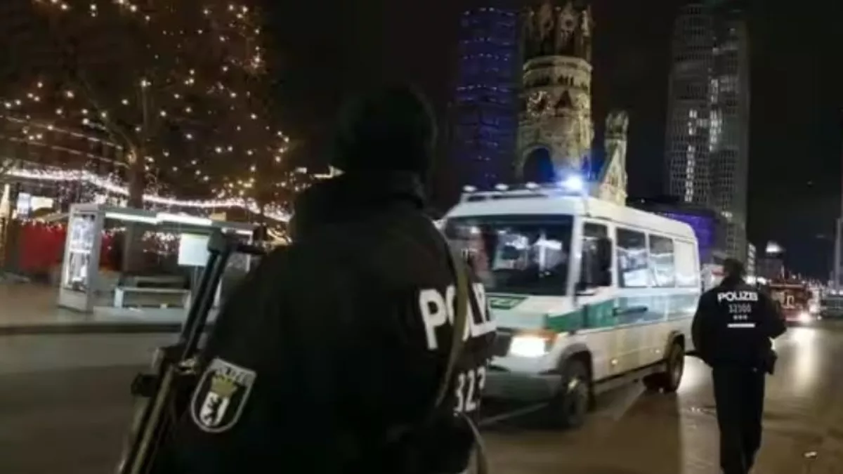 Shooting in German School जर्मनी में स्कूल के पास चली गोलियां, शूटर