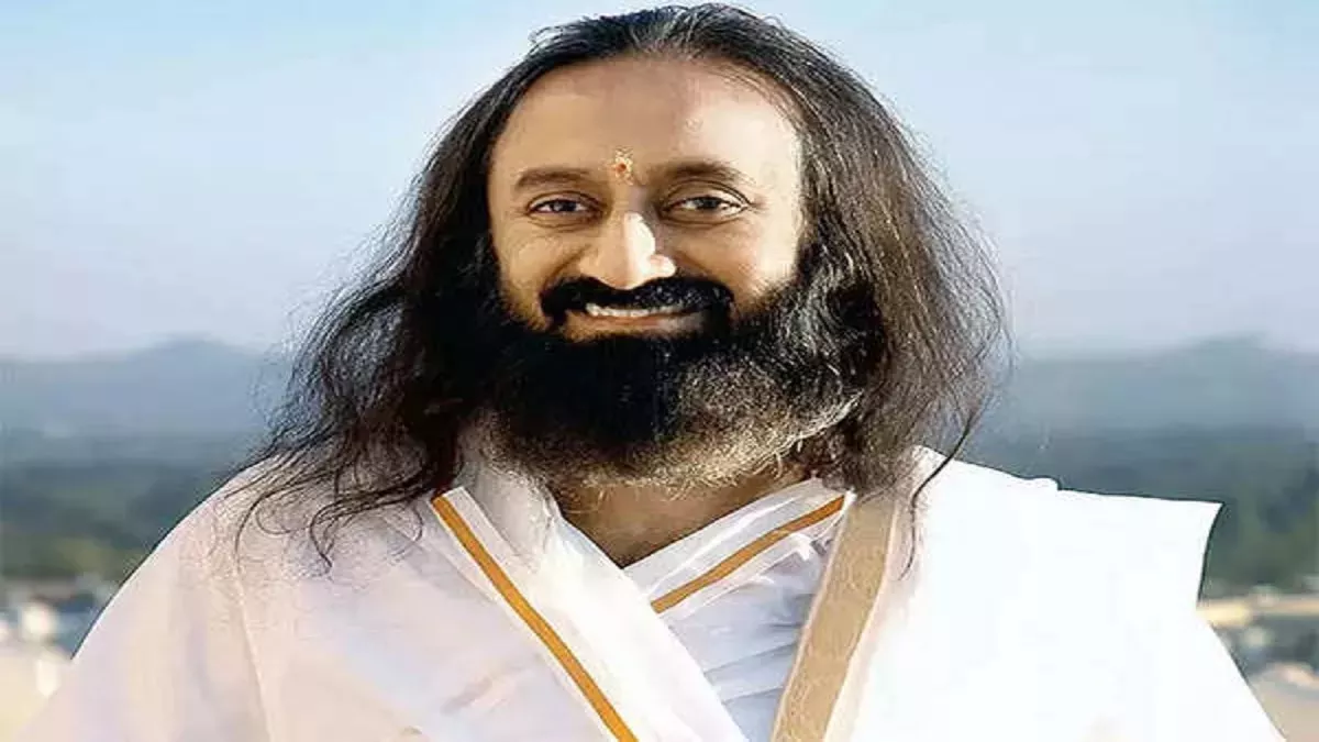 Sri Sri Ravishankar: 'कोरोना वायरस प्राकृतिक नहीं, जैविक युद्ध की साजिश' श्री श्री रविशंकर का अहम बयान