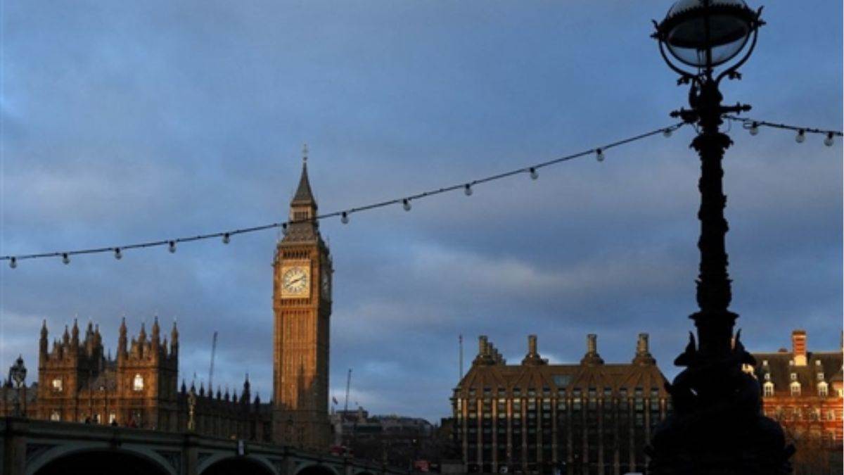uk boosts mps security amid gaza war fears
