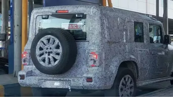5-Door Mahindra Thar जल्द ही इंडियन मार्केट में लॉन्च होने वाली है।
