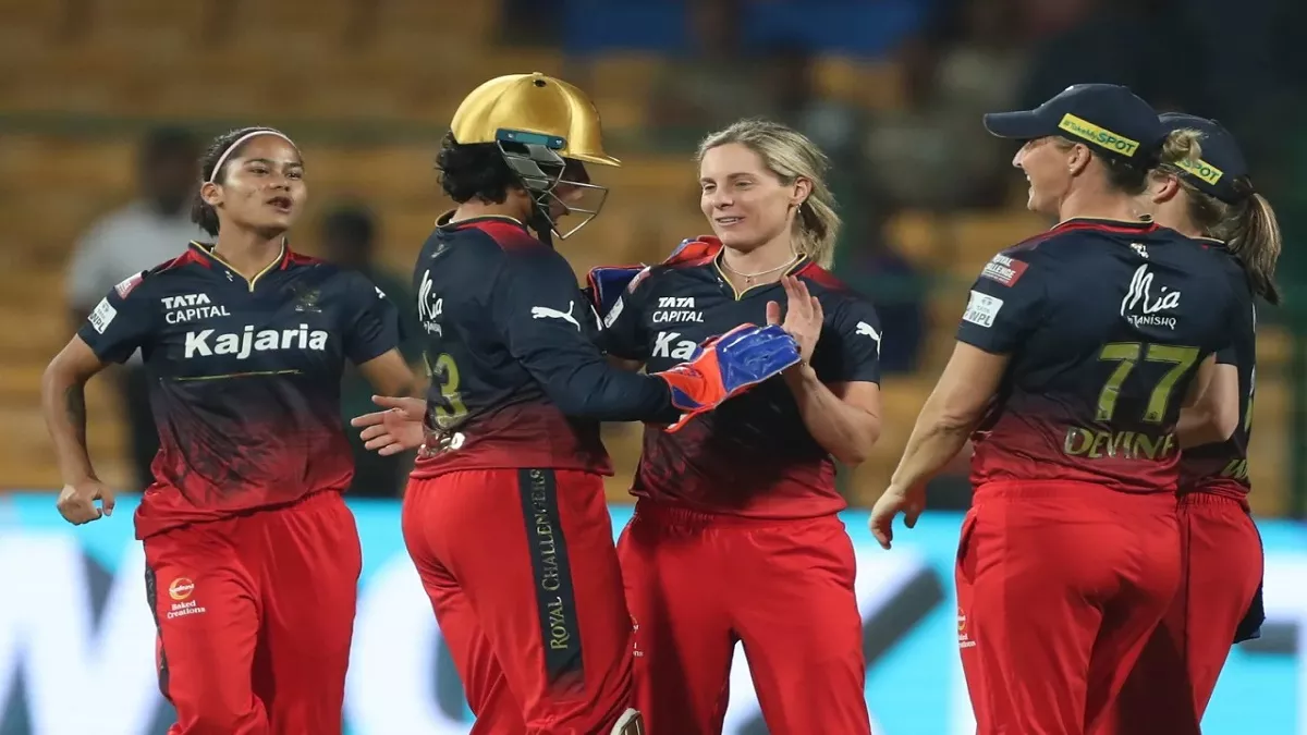 WPL 2024 Points Table: गुजरात जायंट्स को रौंदकर आरसीबी ने जमाया पहले स्थान  पर कब्जा, यहां देखें प्वाइंट्स टेबल - Wpl 2024 Points table rcb team on top  gujarat giants at bottom